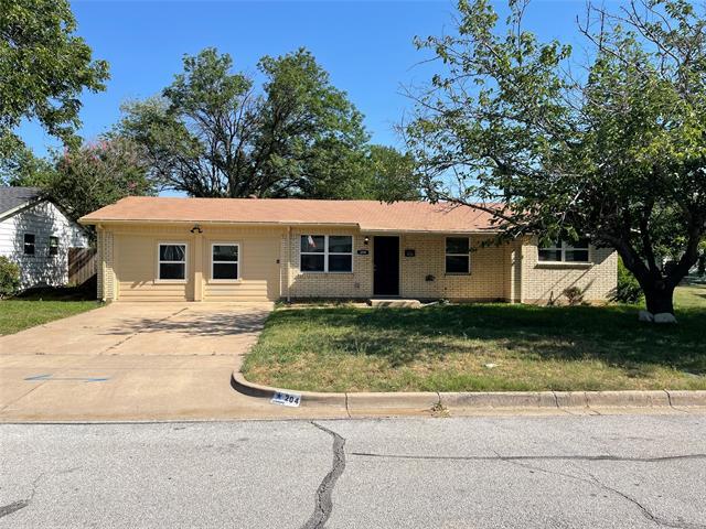 Photo - 204 Pimlico Way House