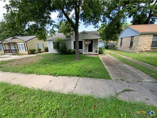 Building Photo - 1322 S 15th St Rental