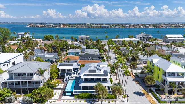 Photo - 113-112 12th Ave