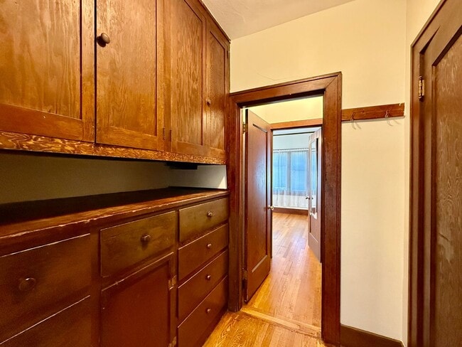 Photo - 806 Spring Ave