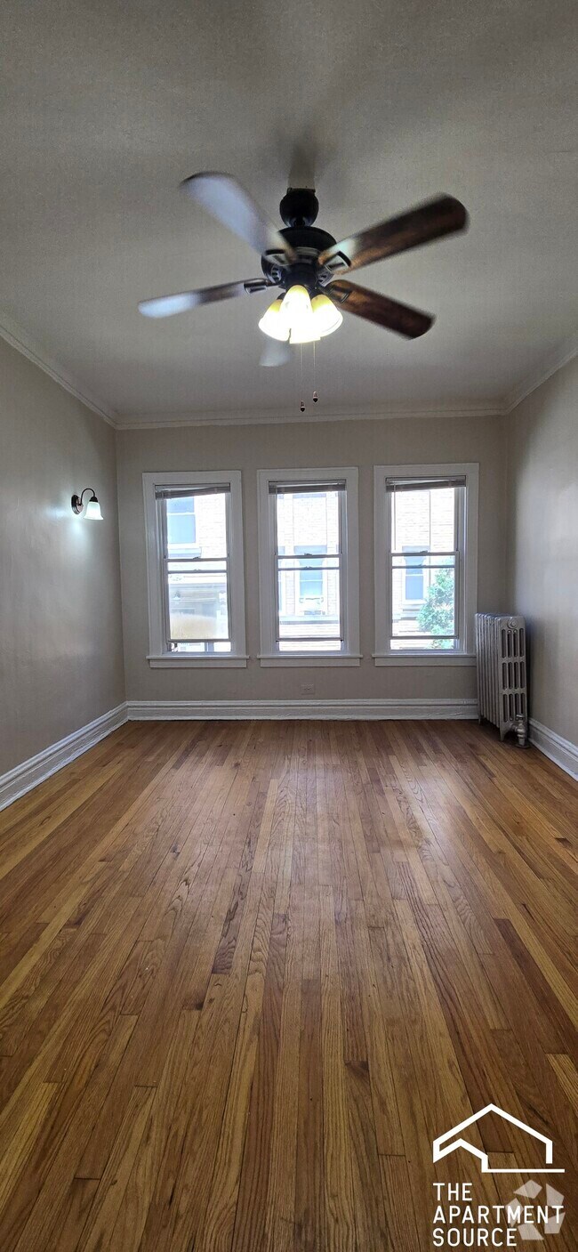Building Photo - 4931 N Whipple St Rental