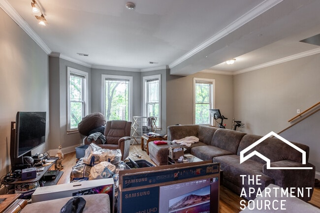 Photo - 1314 W Roscoe St Unit 2