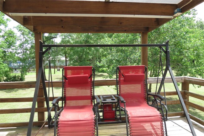 Building Photo - 177 White Oak Dr