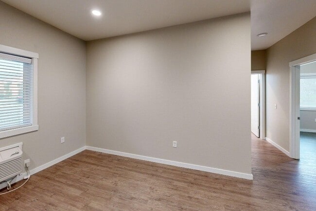 Ventura 3x2 Living Room - Four Seasons Central