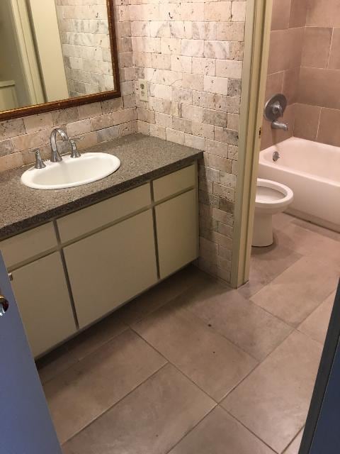 Photo - 811 Crenshaw Blvd Unit 104