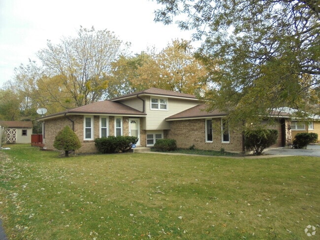 Building Photo - 3136 Olive Rd Rental