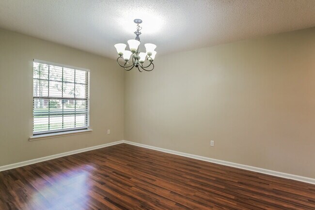 Photo - 5430 Otters Run Ln