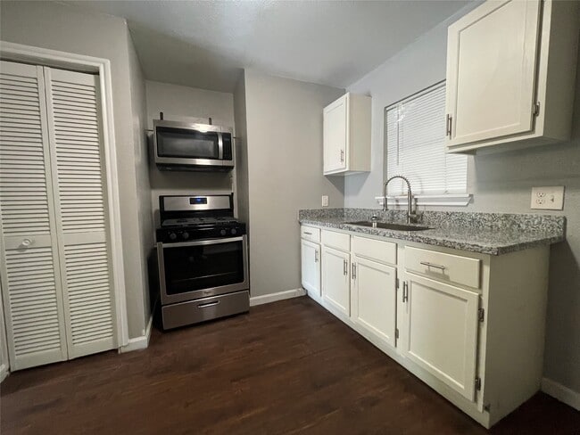 Photo - 2407 Bastrop St Unidad 1