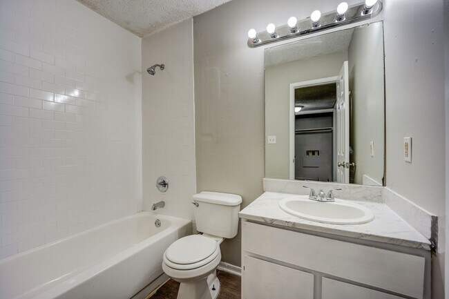 Photo - The Cottonwood: 1 & 2 Bedroom Apartments