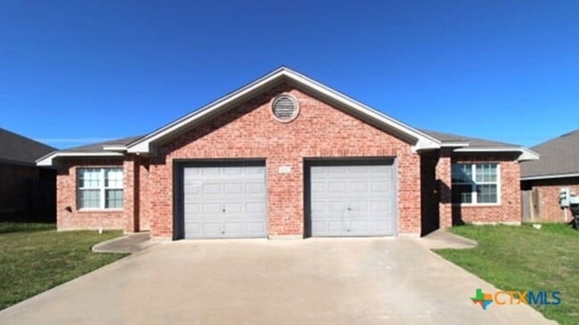 Building Photo - 4102 Janelle Dr Unit A Rental