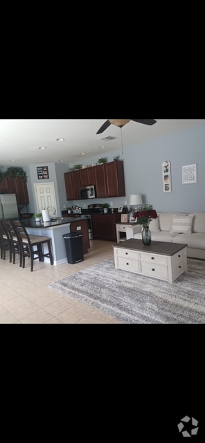 Building Photo - 6832 Holly Heath Dr Rental