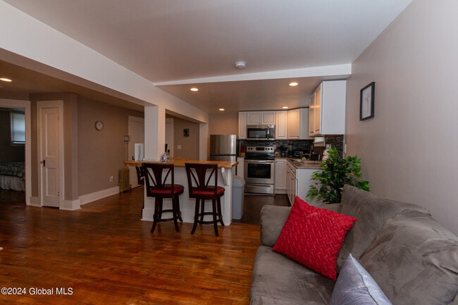 Photo - 461 N Main St Unit 1