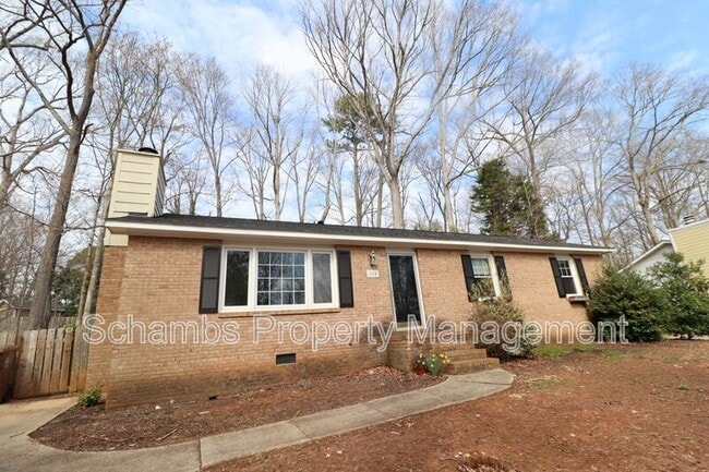 Building Photo - 110 Coorsdale Dr