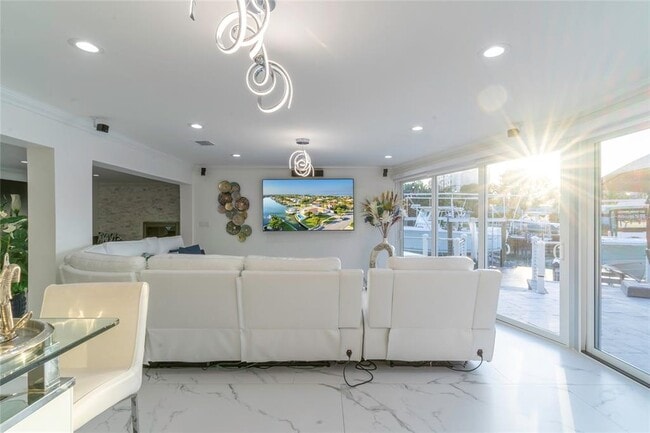 Photo - 320 Harbor Passage