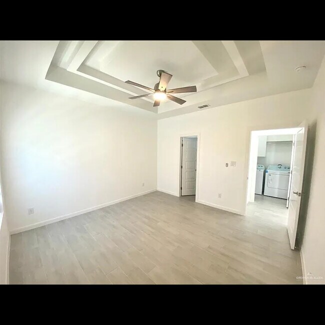 1721 W Sumitt Dr Unit 4