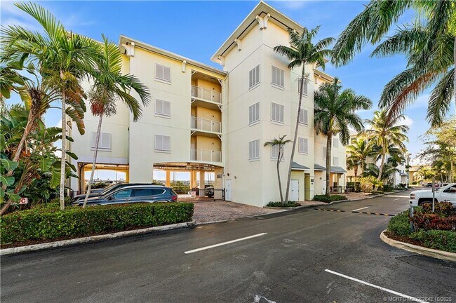 Photo - 775 NW Flagler Ave Unit 301