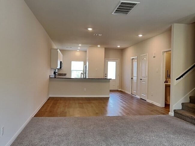 Photo - 6328 Baraboo Dr