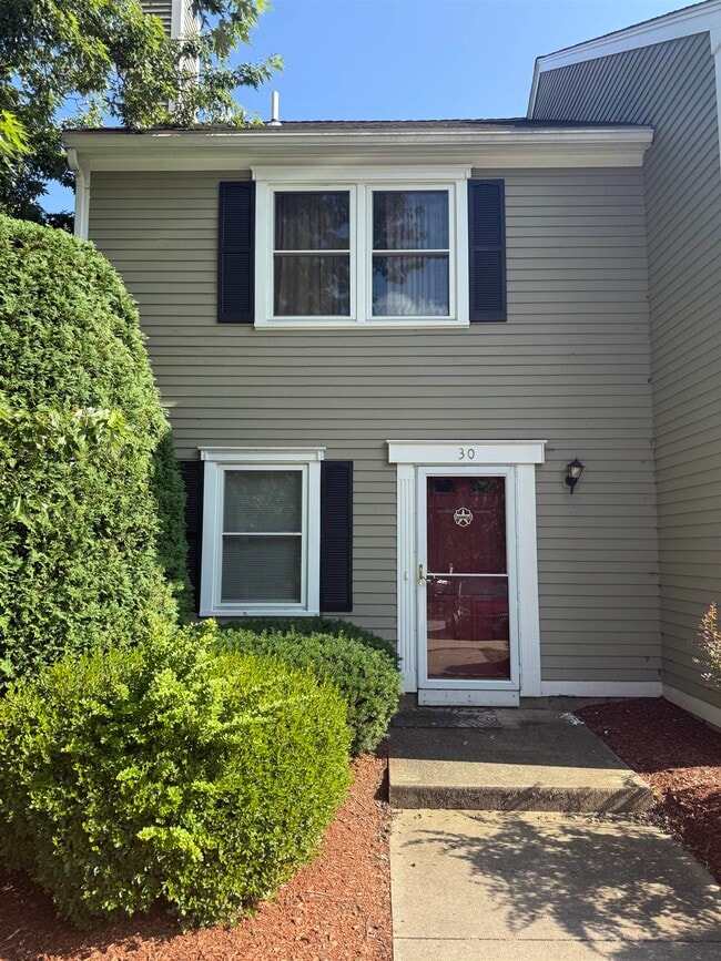 Photo - 30 Cadogan Way Townhome