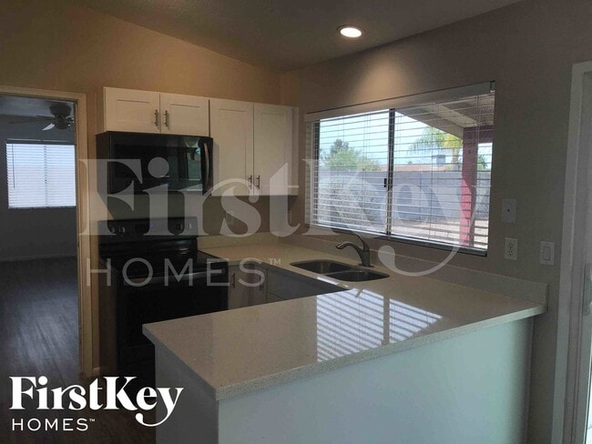 Photo - 1444 N Ananea