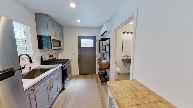 Photo - 1896 N College Cir Unit Mid-Term: 1896 1/2 N. College Cir