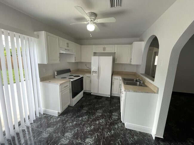 Photo - 1730 SW 64th Terrace