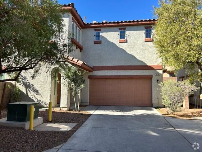 Building Photo - 2 story home in Southern Highlands