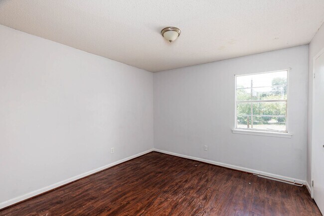 Photo - 8017 1st Ave S Unidad A