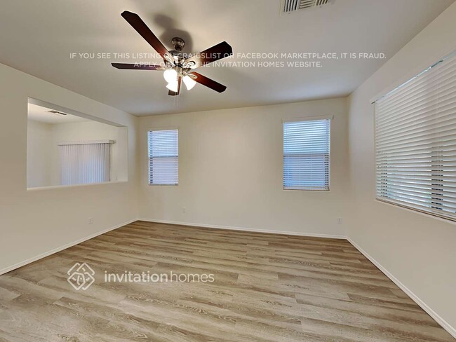 Photo - 114 E Palomino Dr