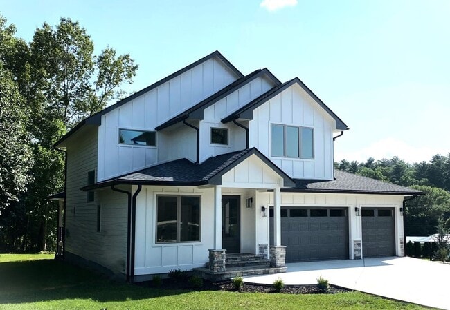 Great home in South Asheville - Great home in South Asheville