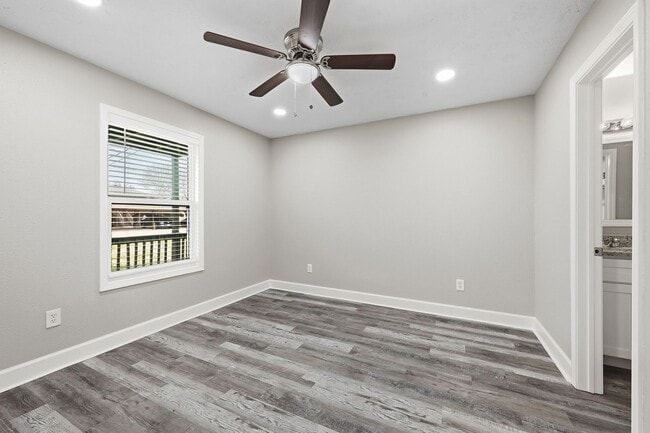 Photo - Newly remodeled Unit Ready for you! Unit 709 Vass C