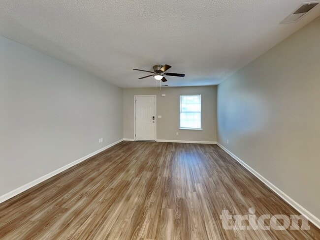 101 Katrina Ct