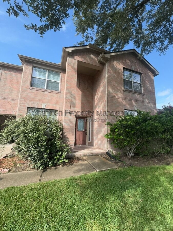 Photo - 3830 Misty Falls Ln