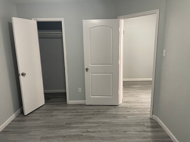 Photo - 2332 Sherry St