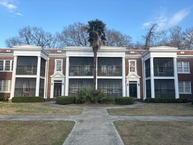 Photo - Here's your chance to have it all! Unit CC B4