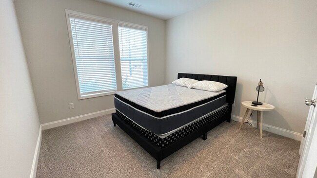 Photo - 3778 Glencourse Wy