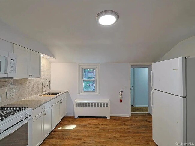 Photo - 95 Delafield St Unidad 2