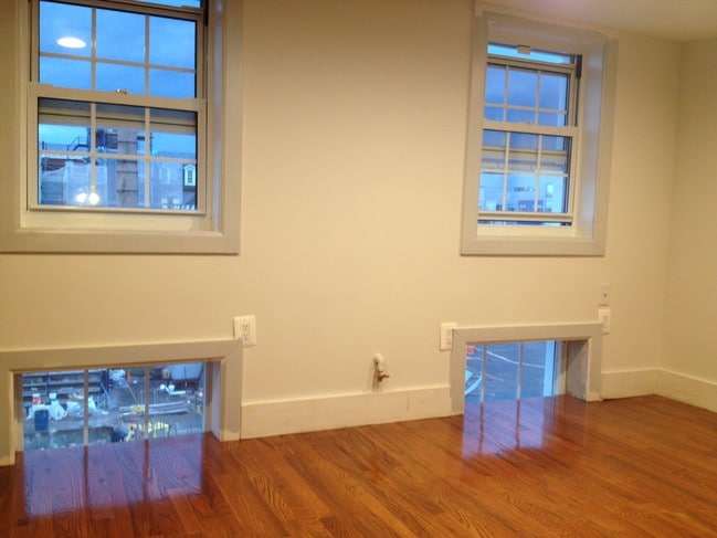 Photo - 255 Evergreen Ave