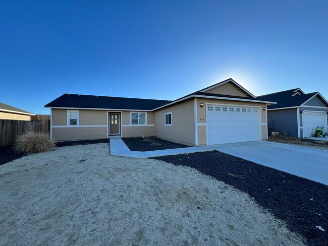 4 Bedroom 2 Bathroom Fernley Home - 4 Bedroom 2 Bathroom Fernley Home