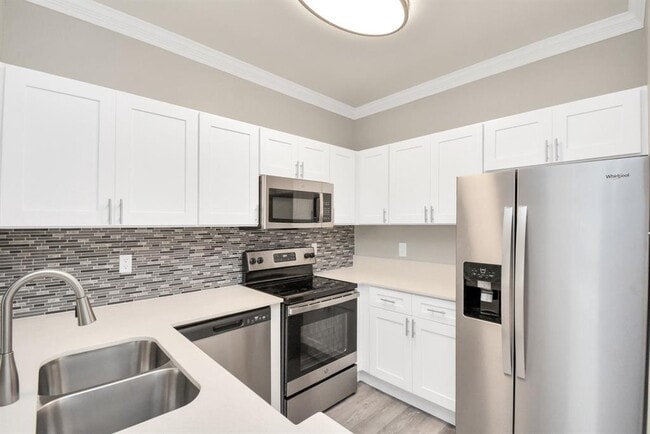 Building Photo - 2222 Maroneal St Unit 0911 Rental