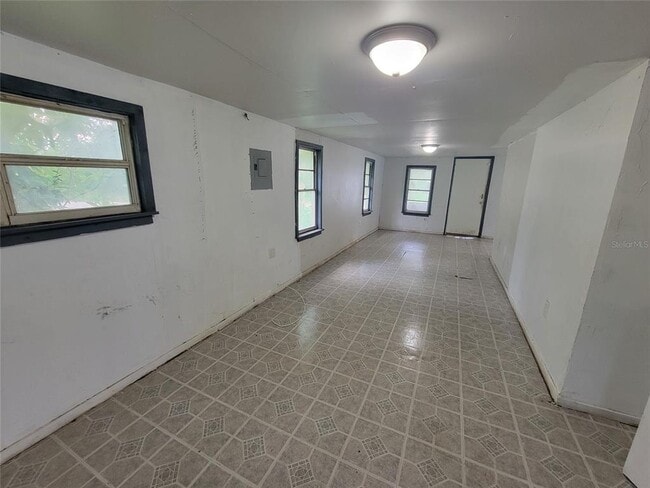 Photo - 14052 Railroad Ave