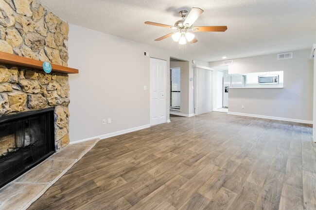 Photo - 6911 Coleus Ct