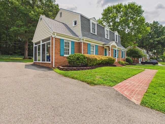 Photo - 1519 Chauncey Ln