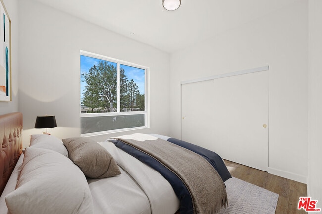 Photo - 7411 Artesia Blvd Unidad 207