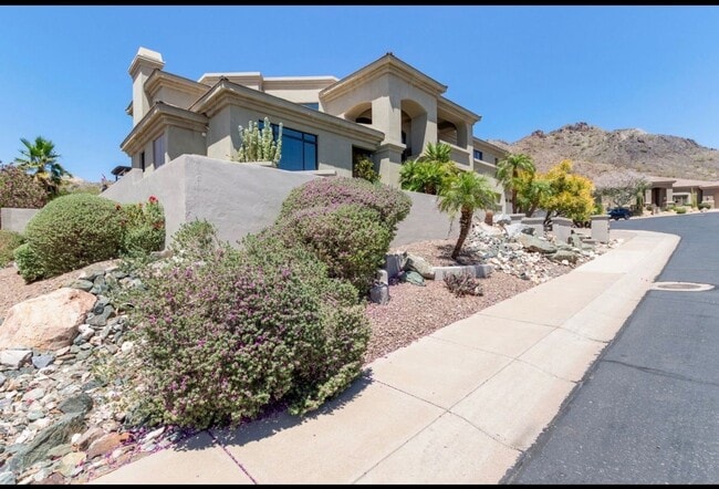 Photo - 8614 N 17th Pl