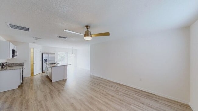 Photo - ***CUTE 3/2 HOME IN PALM BAY