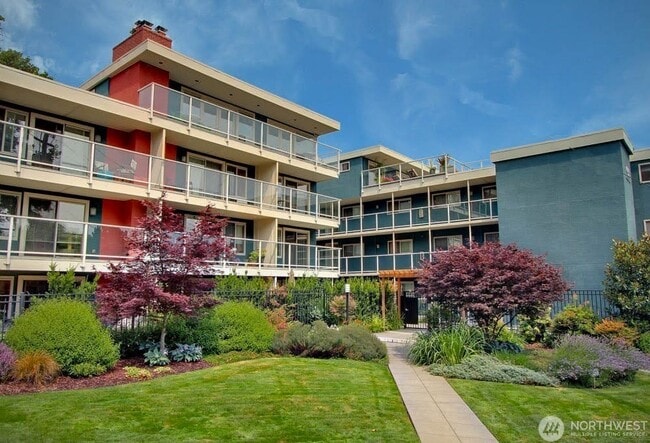 Photo - 1730 Taylor Ave N Condo Unit 302