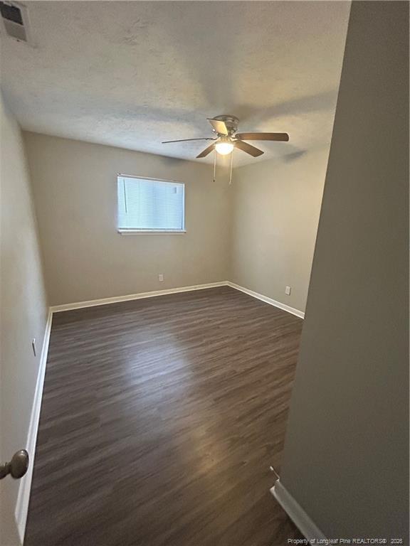 843 Applewood Ln