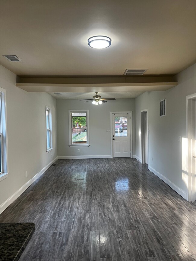 Photo - 5405 Quintana St