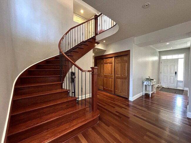 Photo - 50B Laxford Dr Unit ID1340609P