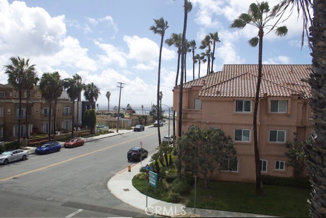 Photo - 201 19th St Townhome